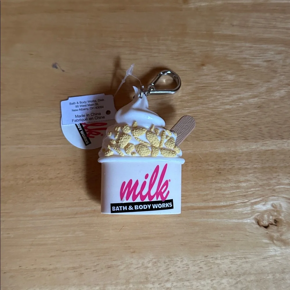 Bath & Body Works x Milk Bar Cereal Milk Soft Serve PocketBac Holder